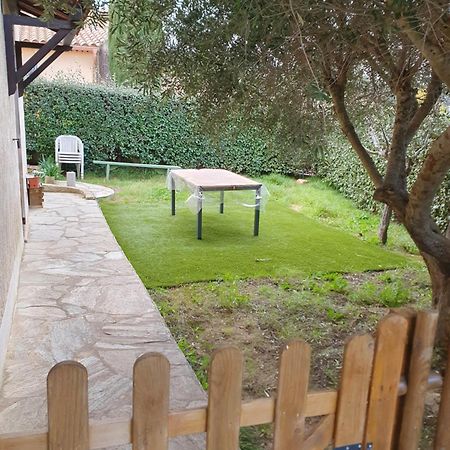 Appartement T2 Bas De Villa Avec Jardinet Au Calme Proche Mer La Seyne-sur-Mer Exterior foto